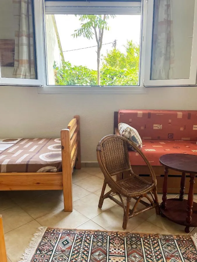Casa Lia-Beach Front Villa Nea Kallikrateia
