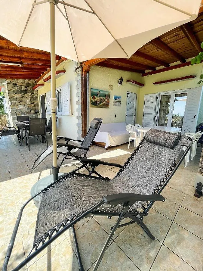 Casa Lia-Beach Front Villa Nea Kallikrateia Holiday home