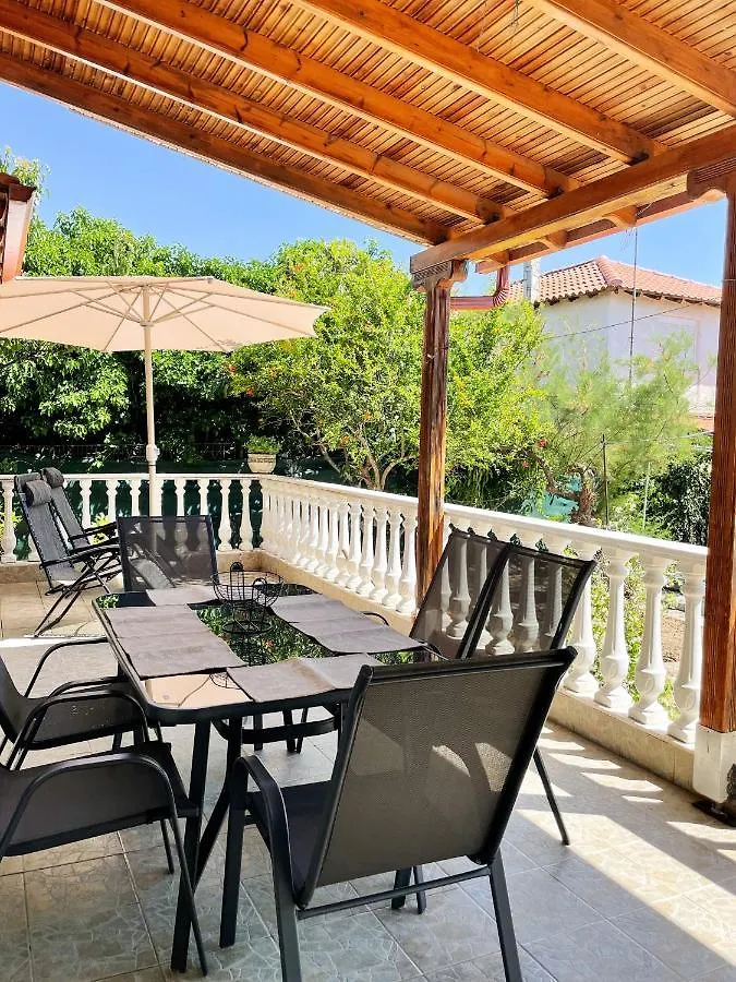 Casa Lia-Beach Front Villa Nea Kallikrateia Holiday home