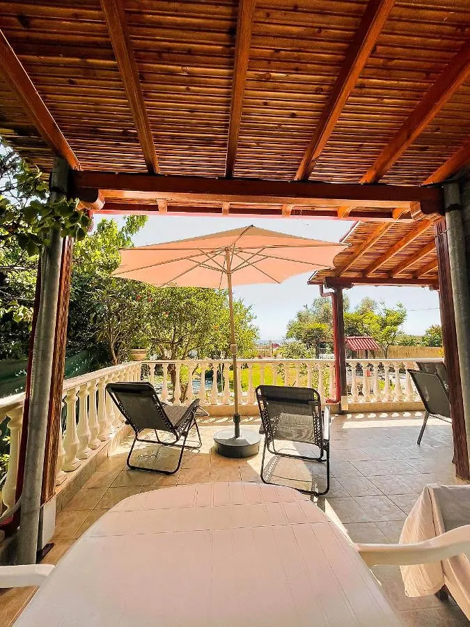 Casa Lia-Beach Front Villa Nea Kallikrateia Greece