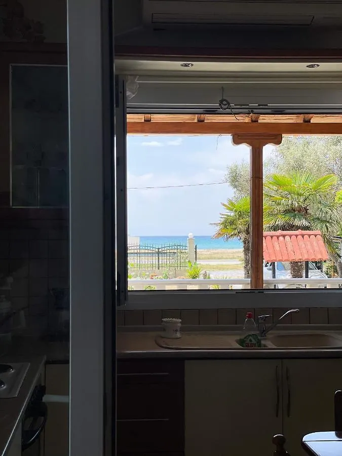 Casa Lia-Beach Front Villa Nea Kallikrateia Greece